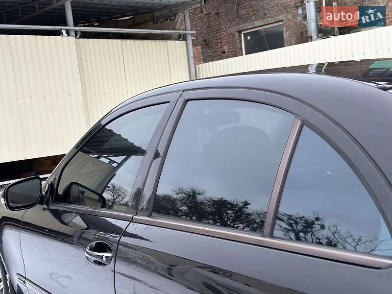 Седан Mercedes-Benz E-Class 2007 в Охтирці