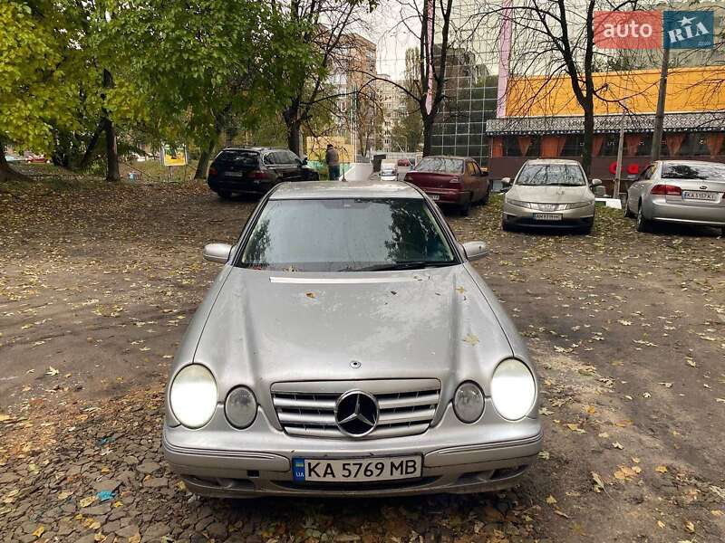 Mercedes-Benz E-Class 2001