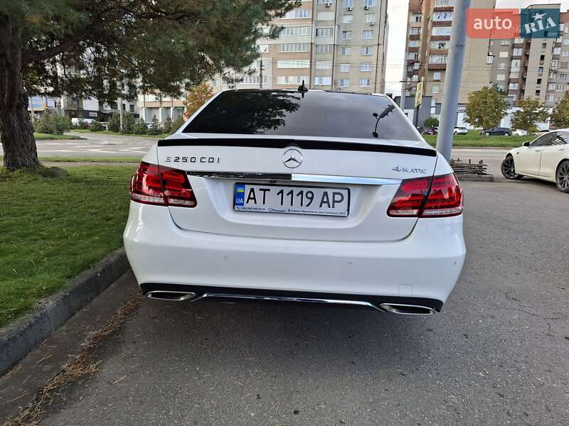 Седан Mercedes-Benz E-Class 2014 в Івано-Франківську