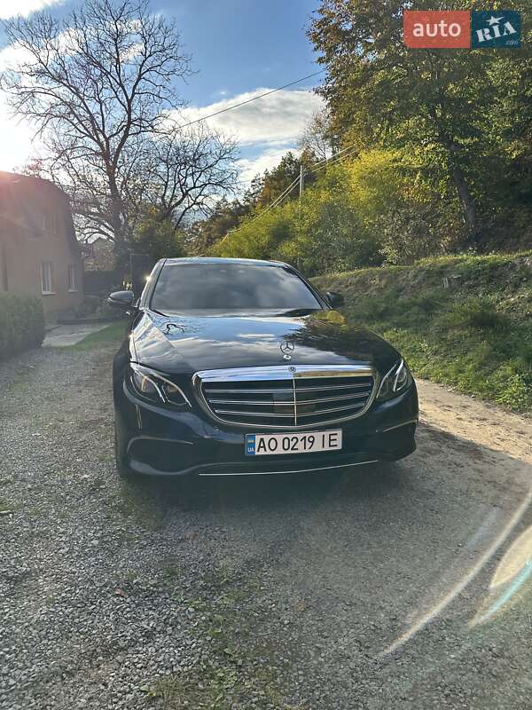 Седан Mercedes-Benz E-Class 2019 в Хусті