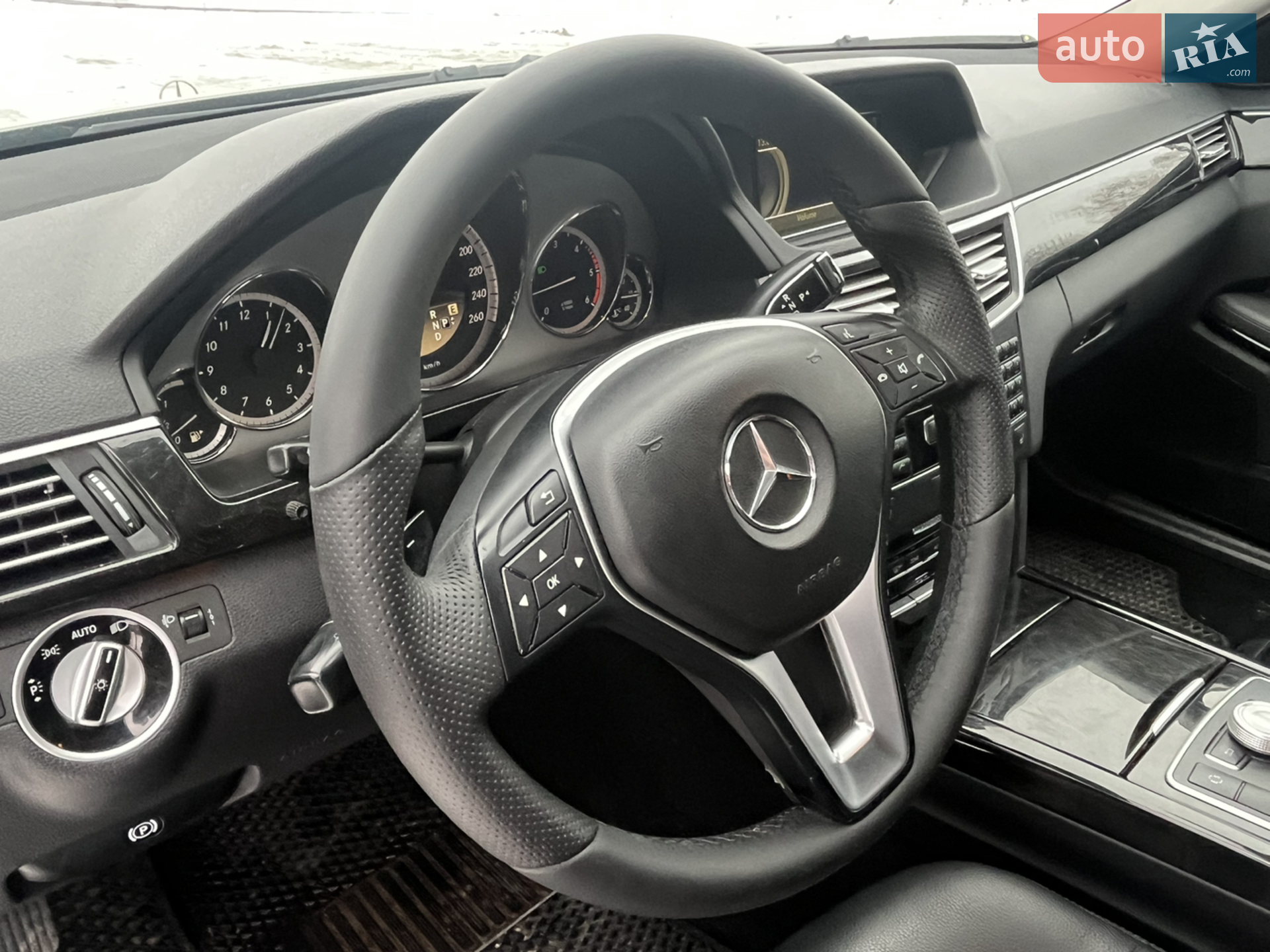 2012 Mercedes-Benz E-klasse - мініатюра 4