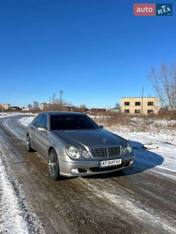 Mercedes-Benz E-Class 2004