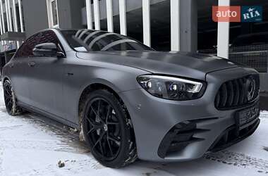Седан Mercedes-Benz E-Class 2022 в Киеве