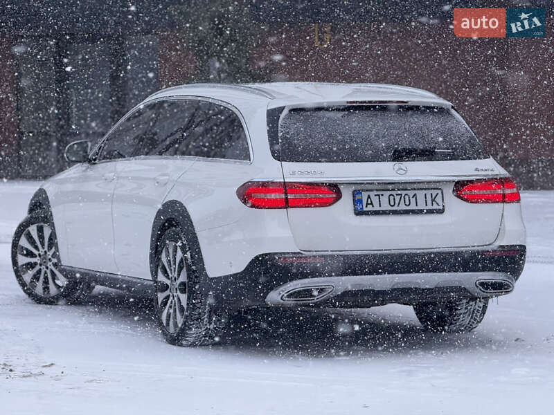 Універсал Mercedes-Benz E-Class 2017 в Івано-Франківську