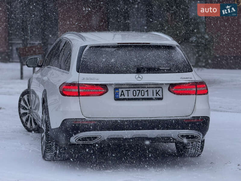 Універсал Mercedes-Benz E-Class 2017 в Івано-Франківську