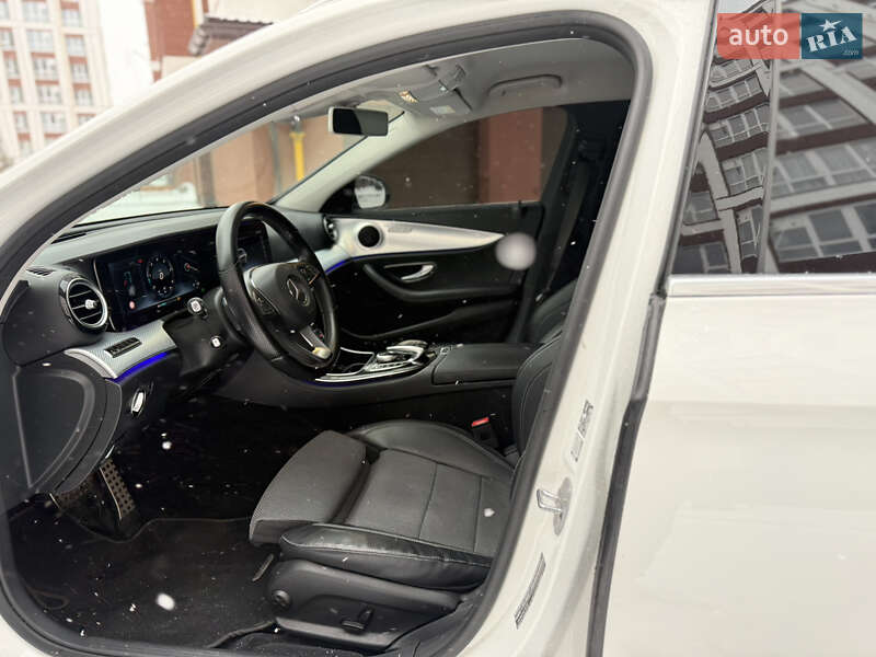 Універсал Mercedes-Benz E-Class 2017 в Івано-Франківську