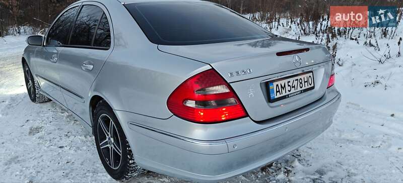 Седан Mercedes-Benz E-Class 2004 в Рівному фото 46 Седан Mercedes-Benz E-Class 2004 в Рівному