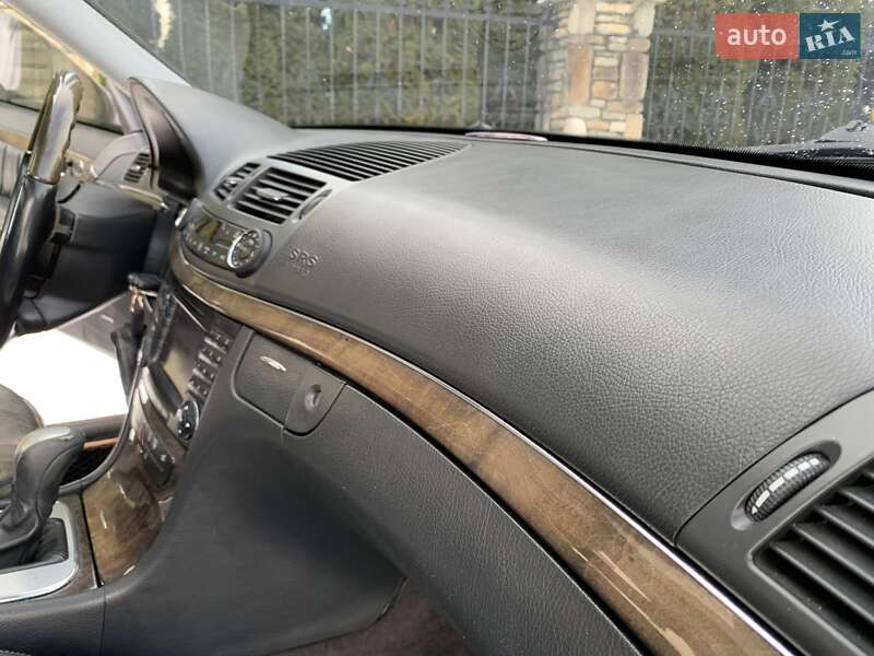 Седан Mercedes-Benz E-Class 2002 в Надвірній фото 51 Седан Mercedes-Benz E-Class 2002 в Надвірній