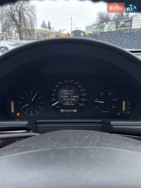 Седан Mercedes-Benz E-Class 2003 в Рівному