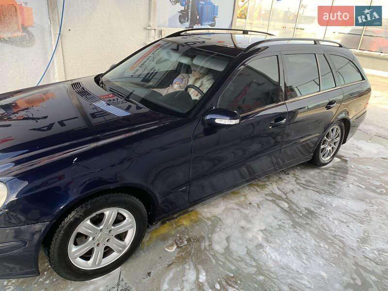 Універсал Mercedes-Benz E-Class 2004 в Чернівцях