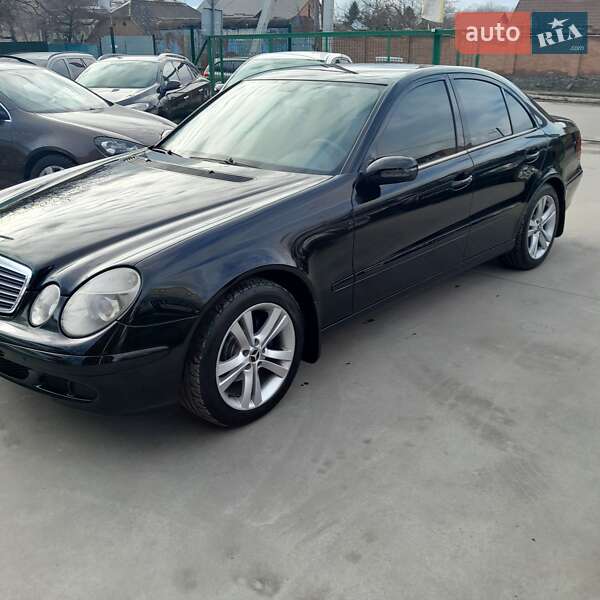 Mercedes-Benz E-Class 2005