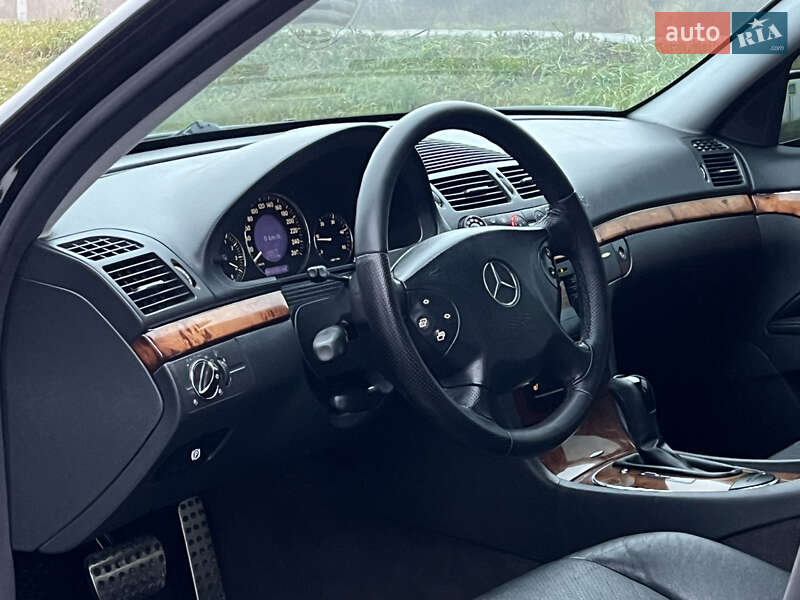 Седан Mercedes-Benz E-Class 2003 в Виннице фото 24 Седан Mercedes-Benz E-Class 2003 в Виннице