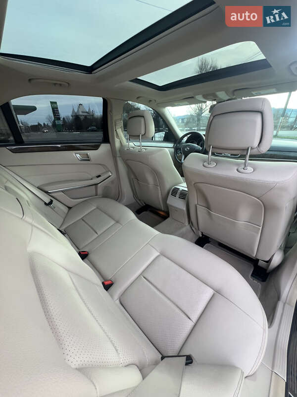 Седан Mercedes-Benz E-Class 2014 в Чернівцях фото 20 Седан Mercedes-Benz E-Class 2014 в Чернівцях