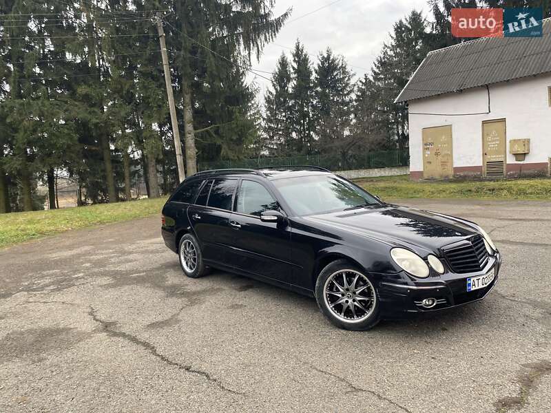 Mercedes-Benz E-Class 2004 Mercedes-Benz E-Class 2004