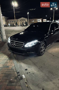 Седан Mercedes-Benz E-Class 2013 в Виннице
