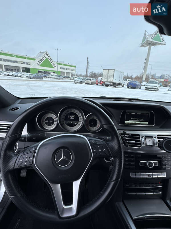 Седан Mercedes-Benz E-Class 2013 в Києві