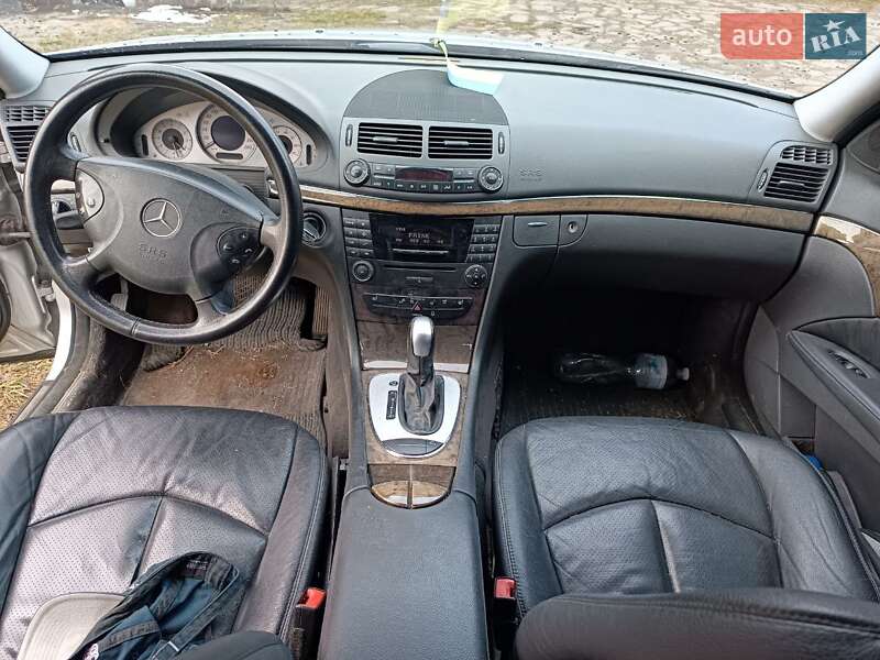 Седан Mercedes-Benz E-Class 2006 в Яремчі