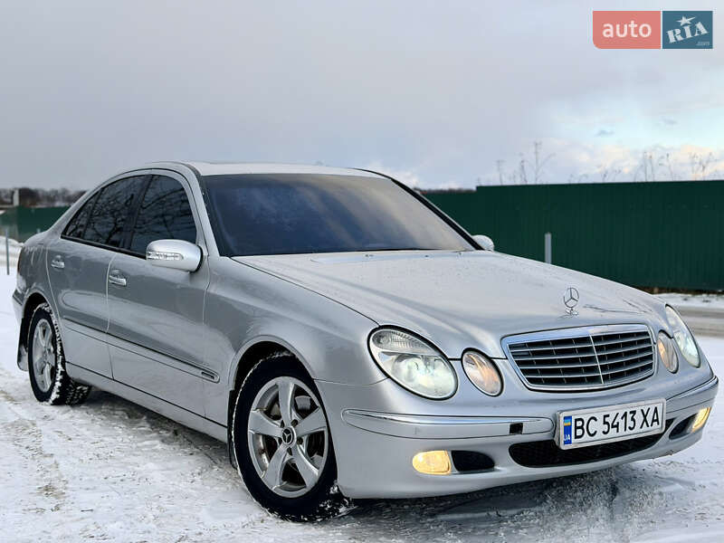 Седан Mercedes-Benz E-Class 2002 в Львове