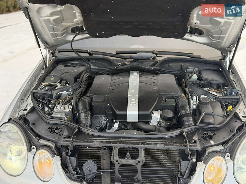 Седан Mercedes-Benz E-Class 2002 в Львове
