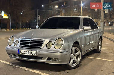 Седан Mercedes-Benz E-Class 2001 в Кривому Розі