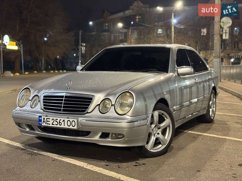 Mercedes-Benz E-Class 2001 Mercedes-Benz E-Class 2001
