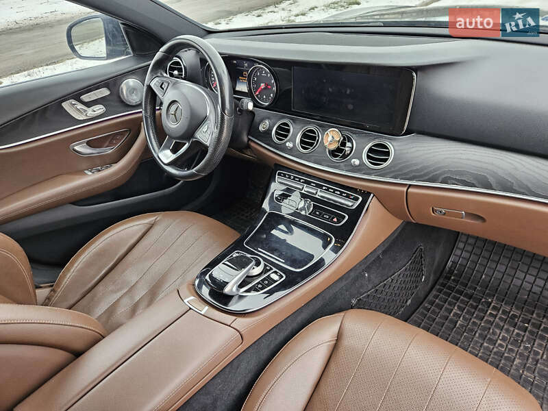 Седан Mercedes-Benz E-Class 2016 в Рівному