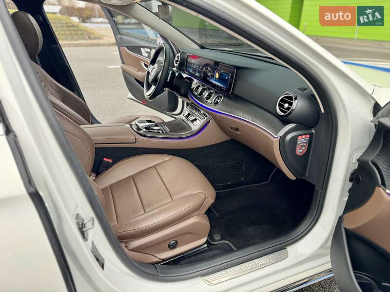 Седан Mercedes-Benz E-Class 2017 в Киеве