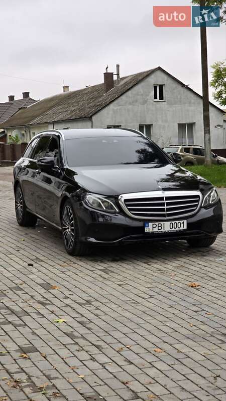 Універсал Mercedes-Benz E-Class 2016 в Тернополі