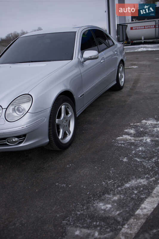 Седан Mercedes-Benz E-Class 2008 в Полтаве