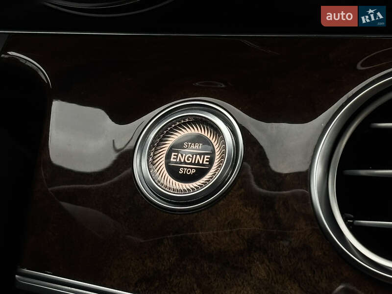 Седан Mercedes-Benz E-Class 2017 в Киеве