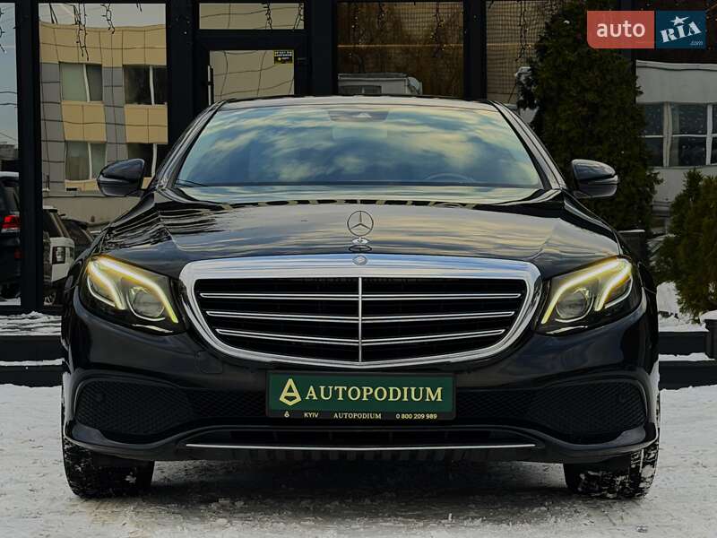 Седан Mercedes-Benz E-Class 2016 в Киеве