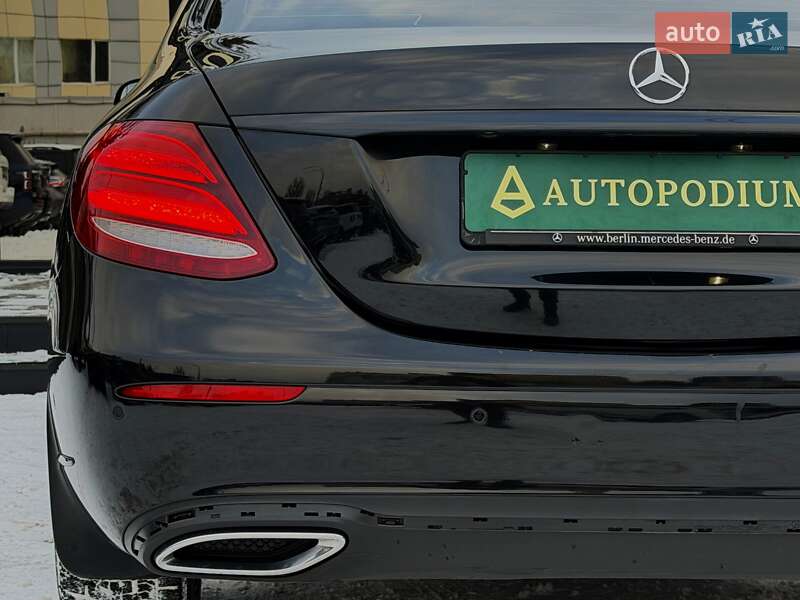 Седан Mercedes-Benz E-Class 2016 в Киеве