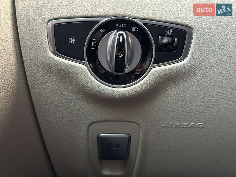 Седан Mercedes-Benz E-Class 2016 в Киеве