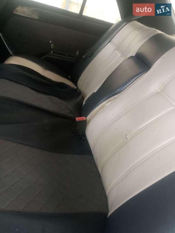 Седан Mercedes-Benz E-Class 1987 в Городке фото 15 Седан Mercedes-Benz E-Class 1987 в Городке