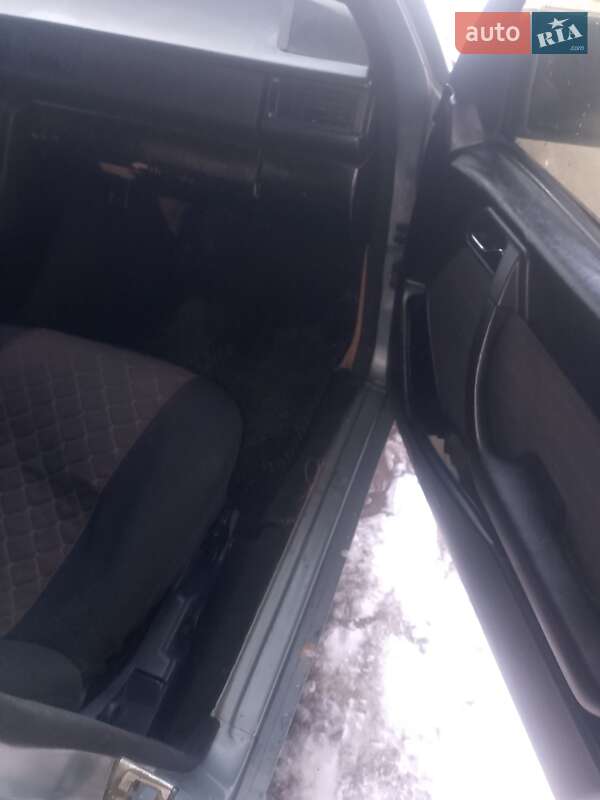 Седан Mercedes-Benz E-Class 1987 в Городке фото 19 Седан Mercedes-Benz E-Class 1987 в Городке