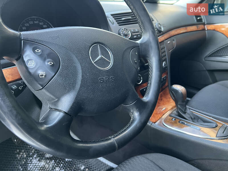 Седан Mercedes-Benz E-Class 2004 в Киеве фото 76 Седан Mercedes-Benz E-Class 2004 в Киеве