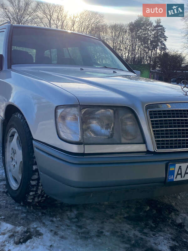 Універсал Mercedes-Benz E-Class 1995 в Києві фото 40 Універсал Mercedes-Benz E-Class 1995 в Києві