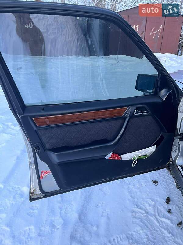 Седан Mercedes-Benz E-Class 1994 в Василькове