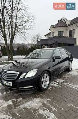 Седан Mercedes-Benz E-Class 2012 в Чернівцях