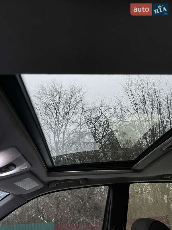 Седан Mercedes-Benz E-Class 2001 в Івано-Франківську