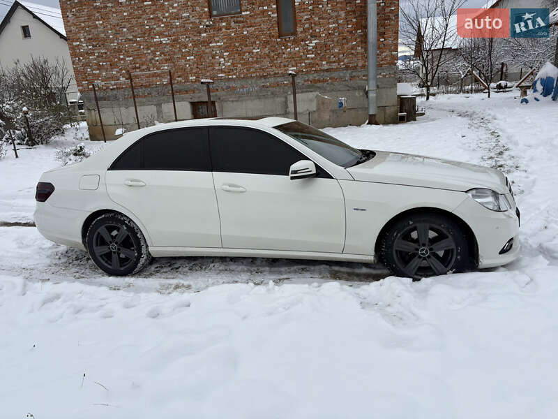 Седан Mercedes-Benz E-Class 2009 в Кам'янець-Подільському фото 13 Седан Mercedes-Benz E-Class 2009 в Кам'янець-Подільському