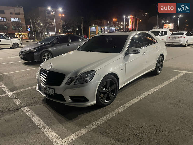Седан Mercedes-Benz E-Class 2009 в Кам'янець-Подільському фото 23 Седан Mercedes-Benz E-Class 2009 в Кам'янець-Подільському