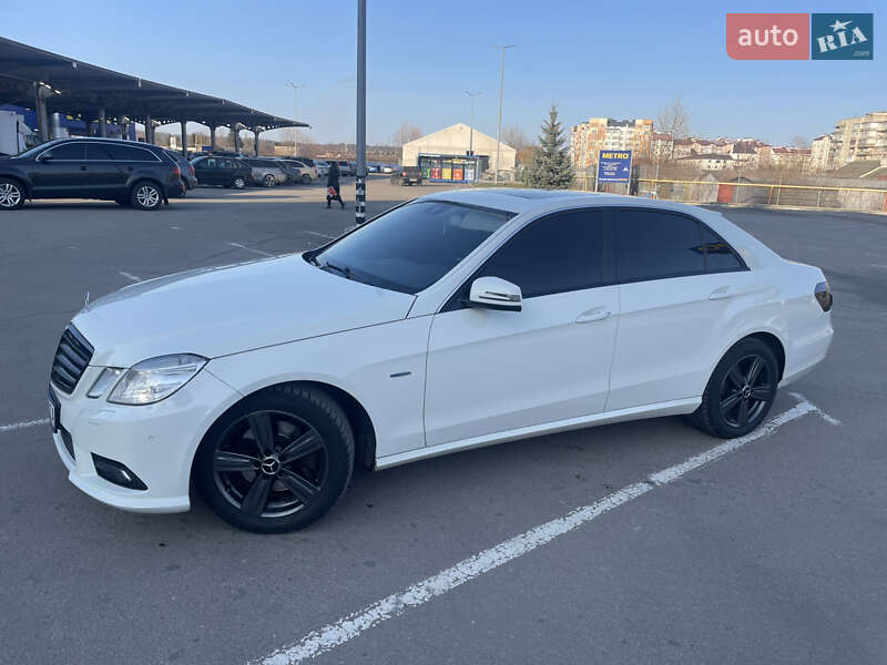 Седан Mercedes-Benz E-Class 2009 в Кам'янець-Подільському фото 37 Седан Mercedes-Benz E-Class 2009 в Кам'янець-Подільському