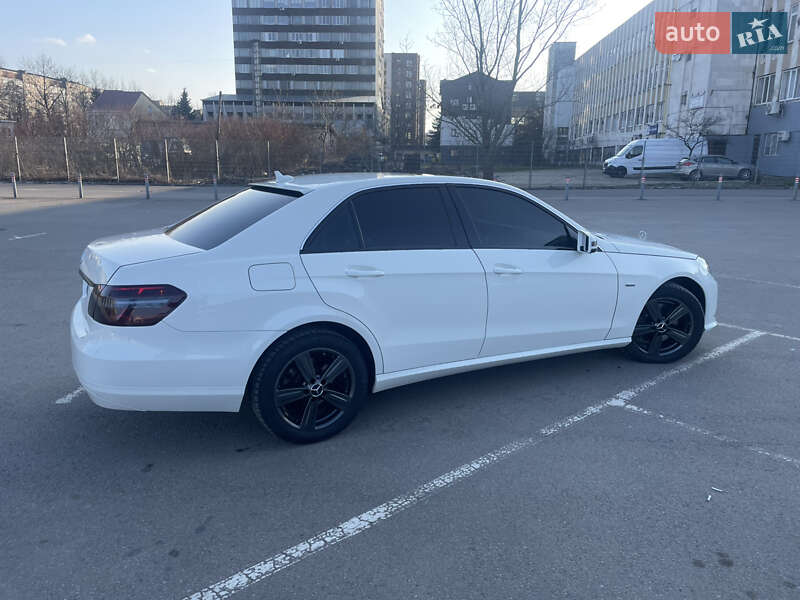 Седан Mercedes-Benz E-Class 2009 в Кам'янець-Подільському фото 47 Седан Mercedes-Benz E-Class 2009 в Кам'янець-Подільському