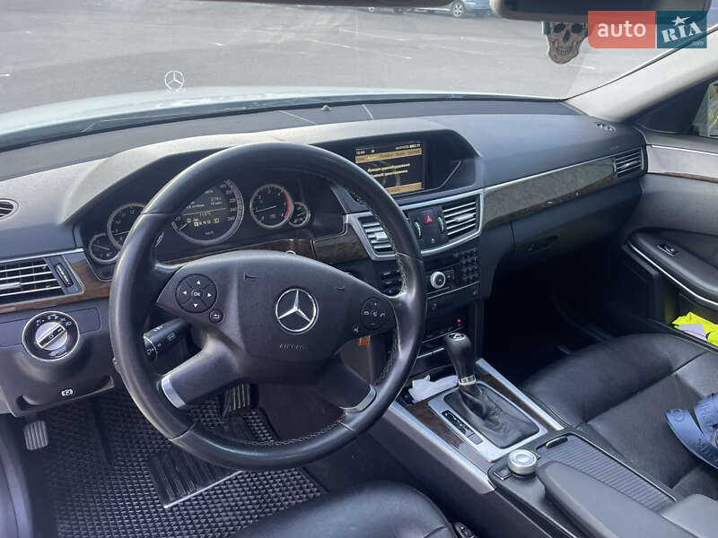 Седан Mercedes-Benz E-Class 2009 в Кам'янець-Подільському фото 70 Седан Mercedes-Benz E-Class 2009 в Кам'янець-Подільському