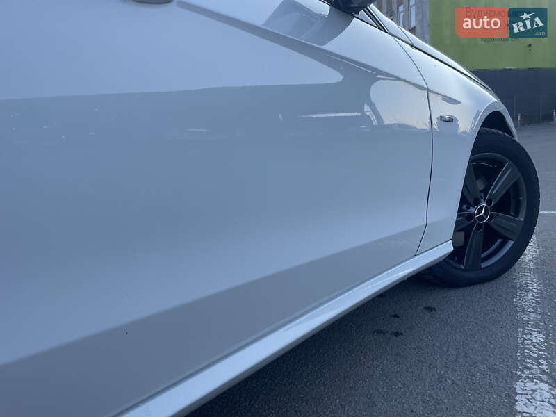 Седан Mercedes-Benz E-Class 2009 в Кам'янець-Подільському фото 89 Седан Mercedes-Benz E-Class 2009 в Кам'янець-Подільському