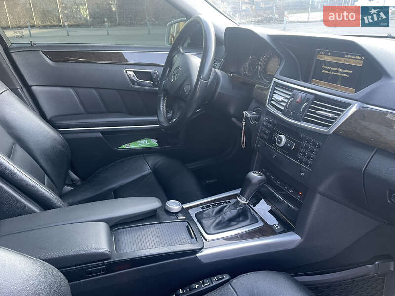Седан Mercedes-Benz E-Class 2009 в Кам'янець-Подільському фото 94 Седан Mercedes-Benz E-Class 2009 в Кам'янець-Подільському