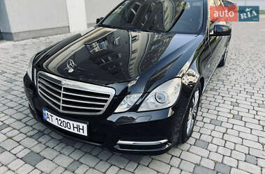 Седан Mercedes-Benz E-Class 2011 в Івано-Франківську
