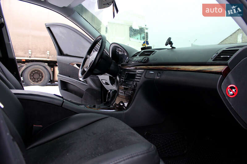Седан Mercedes-Benz E-Class 2002 в Кременці