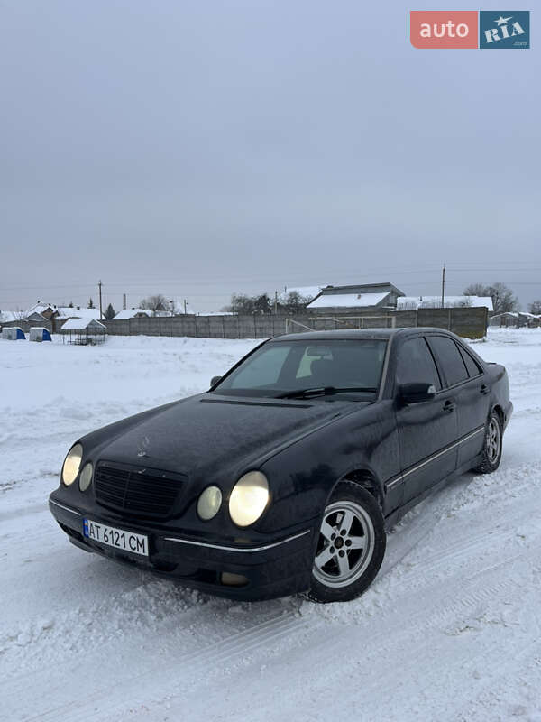 Mercedes-Benz E-Class 2001